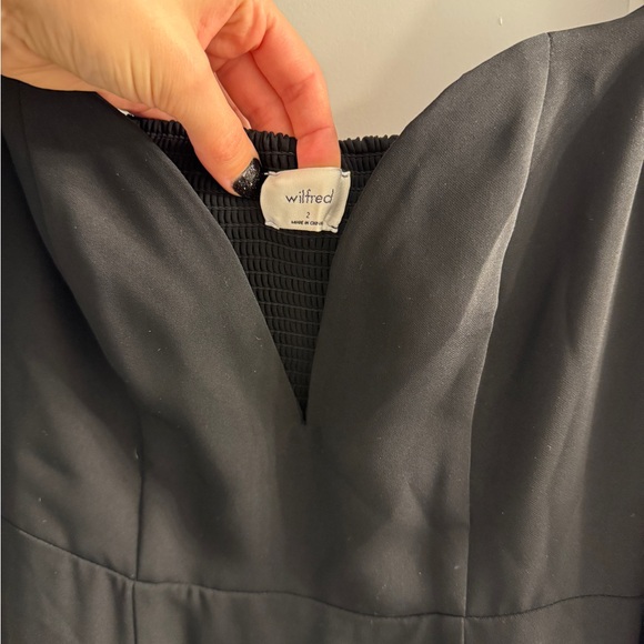 Elegant Black Aritzia dress - Picture 2 of 2